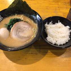 家系鯛ラーメン