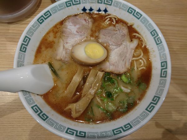 「桂花拉麺（硬め）」@桂花ラーメン 池袋西一番街店の写真