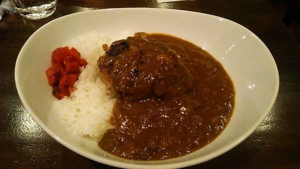 「ランチ ハンバーグカレー 1230円」@牛舎の写真