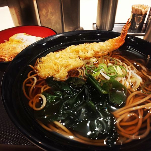 「海老天そば+ミニカツ丼」@名代 富士そば 市ヶ谷店の写真