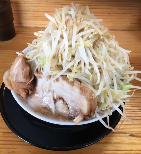 「醤油ラーメン(とん嬉ﾗｰﾒﾝの玉子なし、830¥)」@麺屋 とん嬉の写真