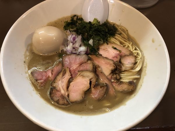 「【限定】特製中濃煮干しそば」@鶏こく中華 すず喜の写真