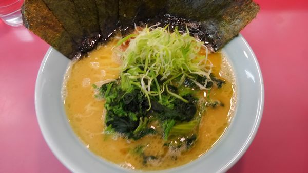 「大盛ラーメン、海苔、ほうれん草」@ラーメン大将 六浦店の写真