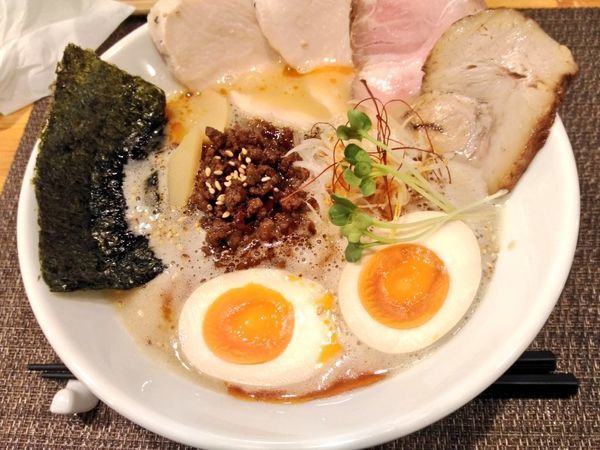 「期間限定 台湾ミンチの旨辛鶏白湯らぁ麺」@らぁ麺 やな木の写真