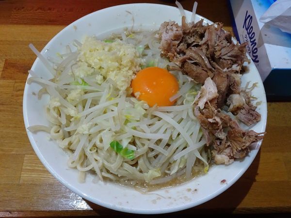 「油そば（850円）ニンニク」@ラーメン髭の写真