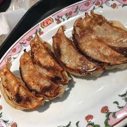 ごはんセット（餃子6個、スープ付き）¥453