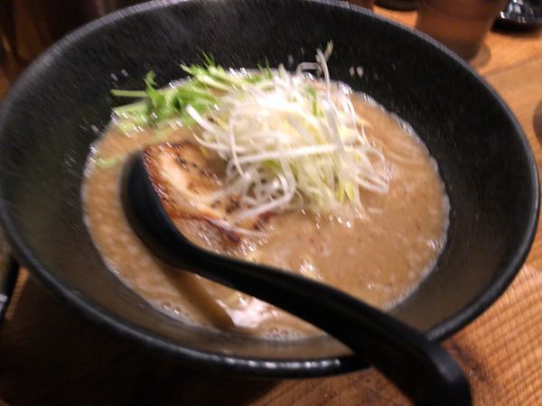 「豚骨魚介らぁめん 730円」@RAMEN TOMIRAIの写真