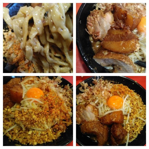 「辛いまぜそば大（シビレ、カリカリ、かつお節七味）+トロトロ豚」@麺屋 桐龍の写真