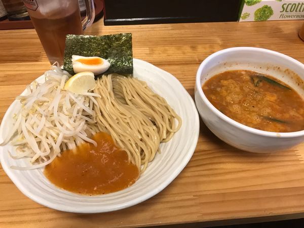 「旨辛つけ麺旨辛スープ」@旨辛ラーメン 表裏 市ヶ谷本店の写真