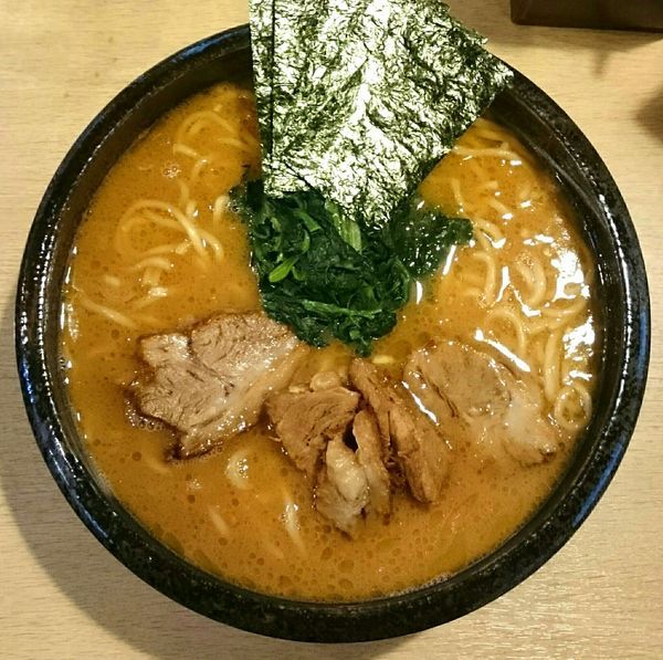 「豚骨醤油ラーメン2倍盛 ちょいたし3種盛り合わせ」@麺屋 優創の写真