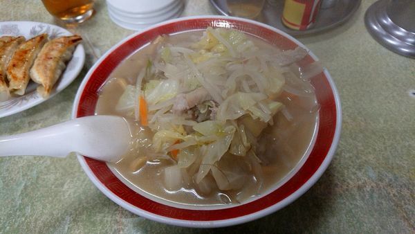 「タンメン 太麺+餃子6個(Aセット)850円」@来来来の写真