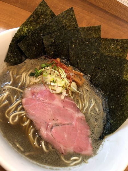 「ラーメン」@三代目 麺屋 みちしるべの写真