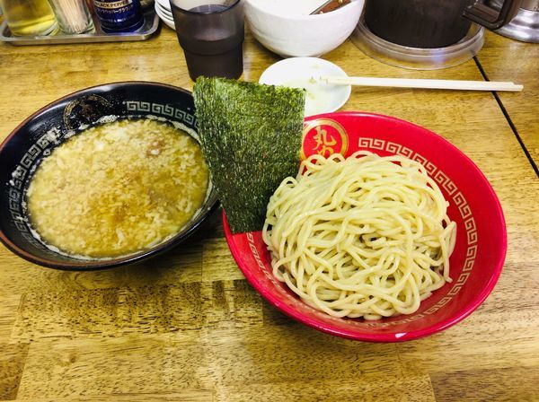 「背脂煮干つけ麺（並盛）※中華蕎麦丸め開店1周年感謝祭500円」@中華蕎麦 丸め 東久留米店の写真