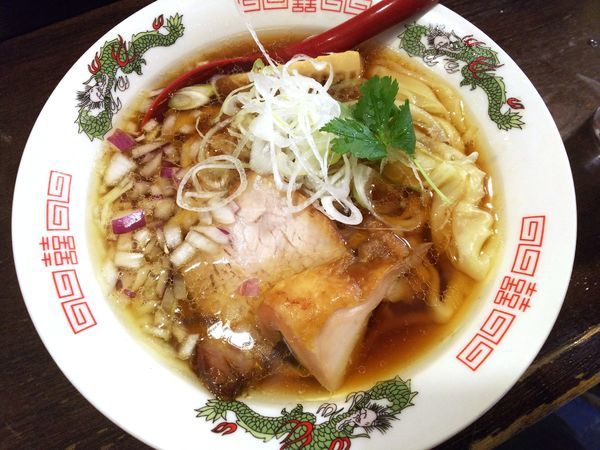 「手打ち中華そば　800円」@立ち呑み居酒屋 金町製麺の写真