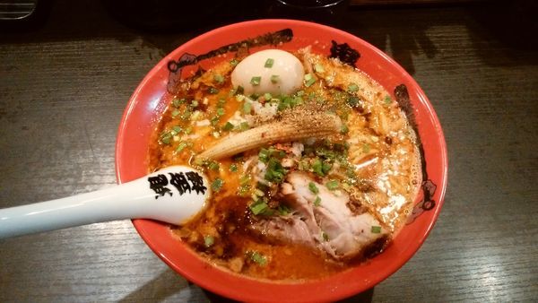 「カラシビ味噌らー麺＋味玉（辛増し・シビ増し）￥900-」@カラシビ味噌らー麺 鬼金棒の写真