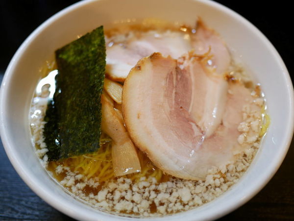 「醤油ラーメン こってり 麺硬め＋サービス餃子」@宗家一条流 八代目直系 がんこラーメン 町屋店の写真