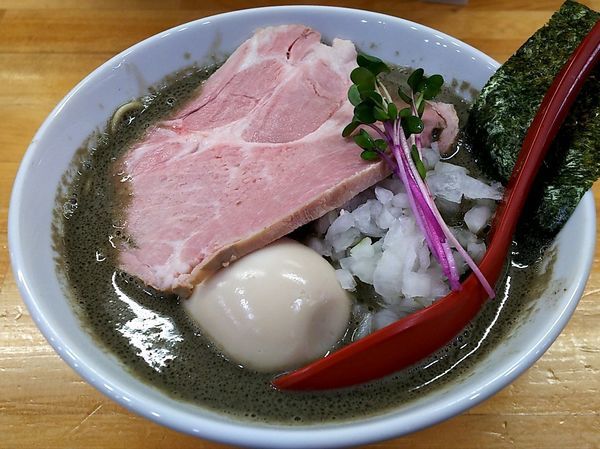 「ヤバニボwith味玉&山椒和え玉」@めんや天夢の写真