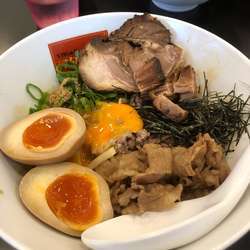 特製まぜそば 追い飯付き