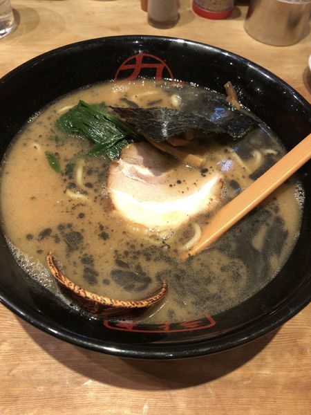 「醤油とんこつラーメン 780」@九十九ラーメン 津田沼店の写真