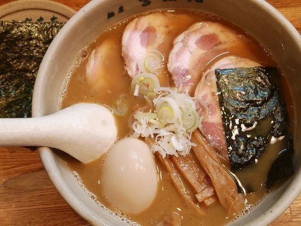 「味玉らーめん＋チャーシュー＋のり」@麺屋吉左右の写真