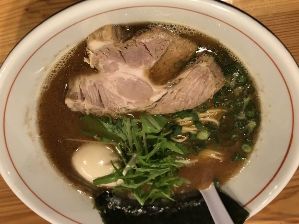 「らーめん700円＋味玉100円」@創麺 どすんの写真