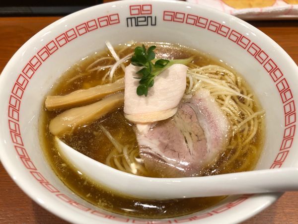 「醤油ラーメン」@noodle kitchen 六九麺の写真