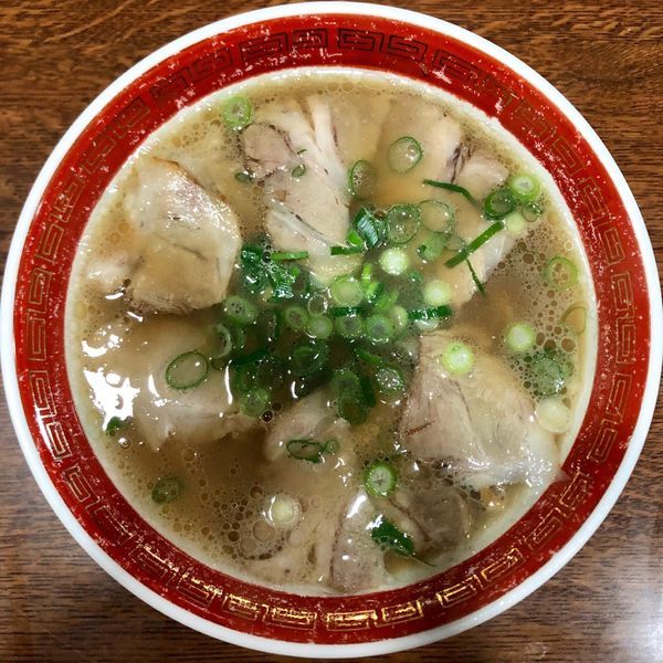 「チャーシュー中華 (800円)」@中華そば 山冨士 中央店の写真