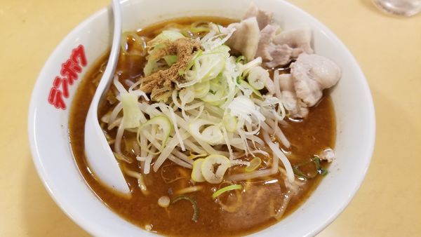 「魚介とんこつ醤油ラーメン」@テンホウ 追分店の写真