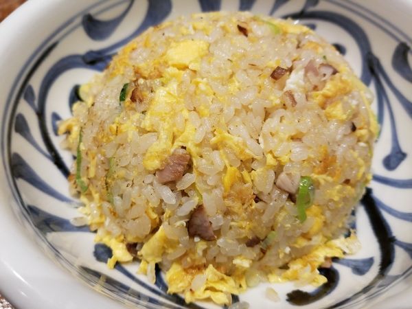 「チャーハン中盛＋餃子3個」@赤坂一点張の写真