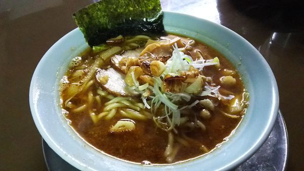 「味噌ニンニクラーメン￥９００」@赤のれんの写真