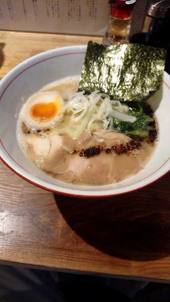 「芳醇魚介鶏白湯らーめん」@饗膳麺 昌㐂の写真