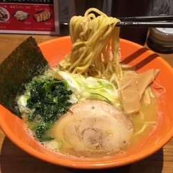 濃厚醤油らーめん800円