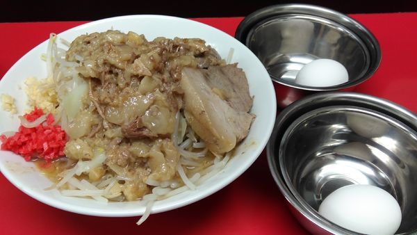 「味噌ラーメン(並) 麺柔、脂にんにくダブル紅生姜生卵2辛味」@ラーメンハイキックの写真