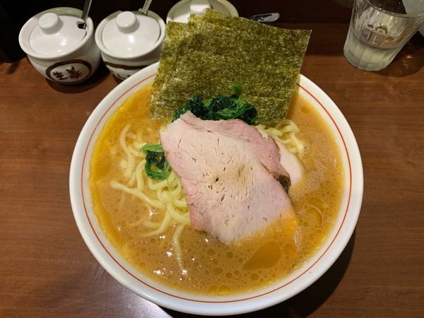 「らーめん（もも肉）700円」@らーめん飛粋の写真
