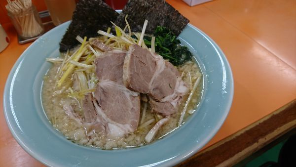 「ラーメン￥400(金曜ｻｰﾋﾞｽ)+ネギ￥150」@ラーメンショップ 成瀬が丘店の写真