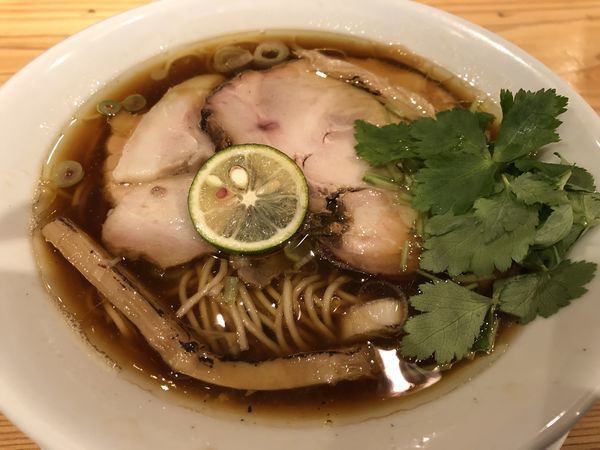 「醤油の純鶏そば」@自家製麺 うろたの写真