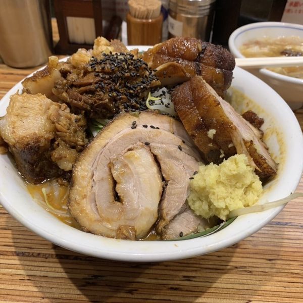 「雷味噌（ミニ）豚増し・トロ豚」@雷 松戸駅東口店の写真