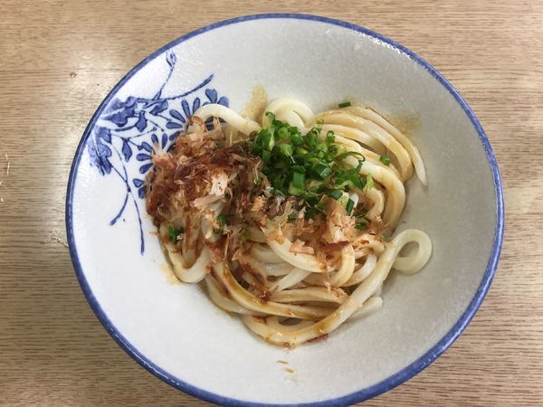 「しょうゆうどん冷(1玉)¥250」@吉本食品の写真