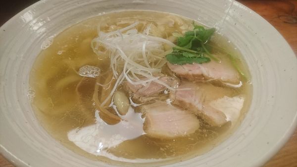 「塩らーめん」@純手打ち 麺と未来の写真