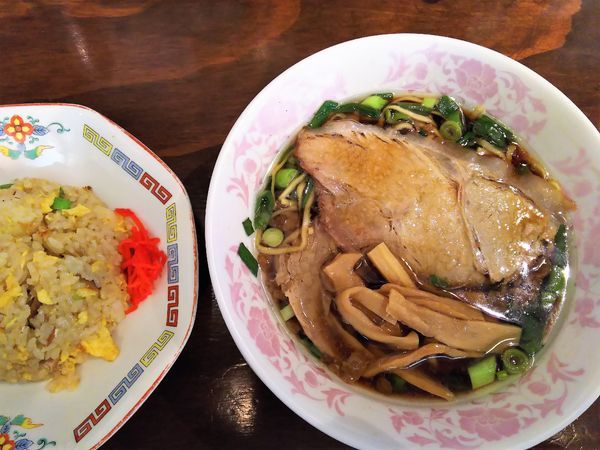 「中華そば ハーフ￥500＋半チャーハン￥300」@麺や 太華の写真