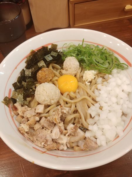 「まぜそば」@濃厚豚骨らーめん 吉春家の写真