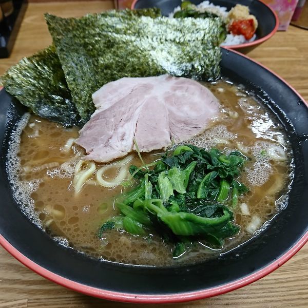 「ラーメン 700えん」@麺家 紫極の写真