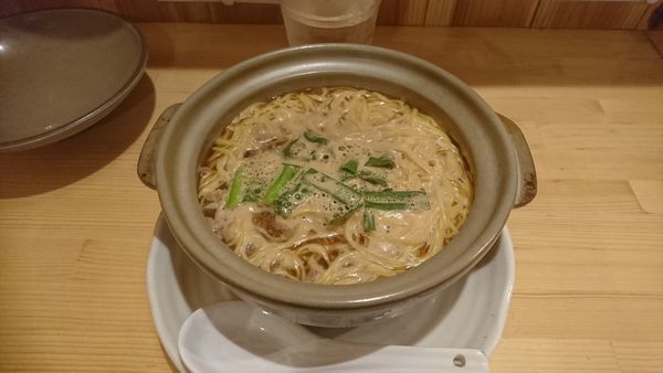 「鍋焼きラーメン」@鍋焼きラーメン 谷口食堂の写真
