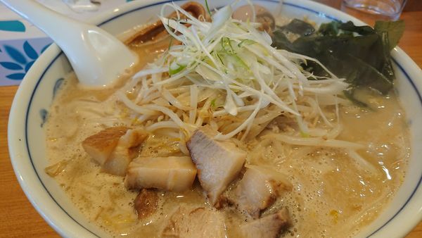「札幌味噌らぁ麺(でっかいどう)」@北海道らーめん ひむろ 大宮店の写真
