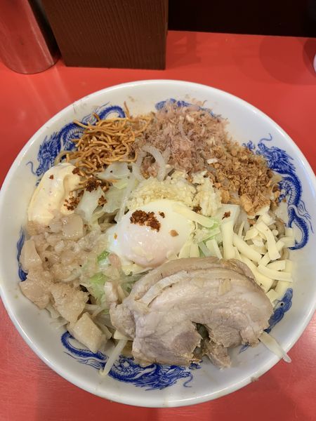 「温泉玉子入りまぜそば 倍盛り全部まし ¥980」@ジャンクガレッジ 大宮駅前店の写真