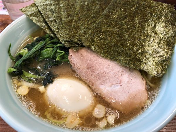 「のりまし味玉らーめん」@横浜ラーメン 武蔵家 船橋店の写真