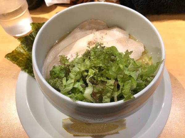 「鶏白湯塩らーめん」@麺屋 時茂 大久保店の写真