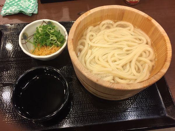「釜揚げうどん(並)¥290」@丸亀製麺 羽田空港第2ビル店の写真