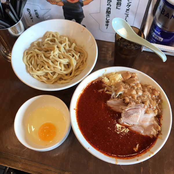 「辛い小つけ麺（辛さ増し） 生たまご」@麺屋 歩夢の写真