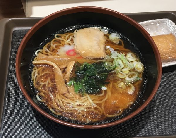 「生姜醤油ラーメン」@名代 富士そば 伊勢佐木モール店の写真